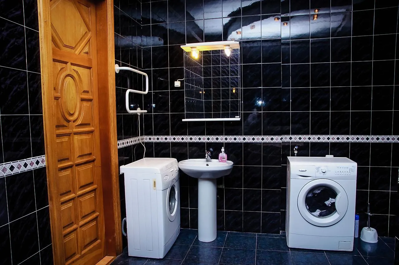 Golden Globus Hostel Kyiv